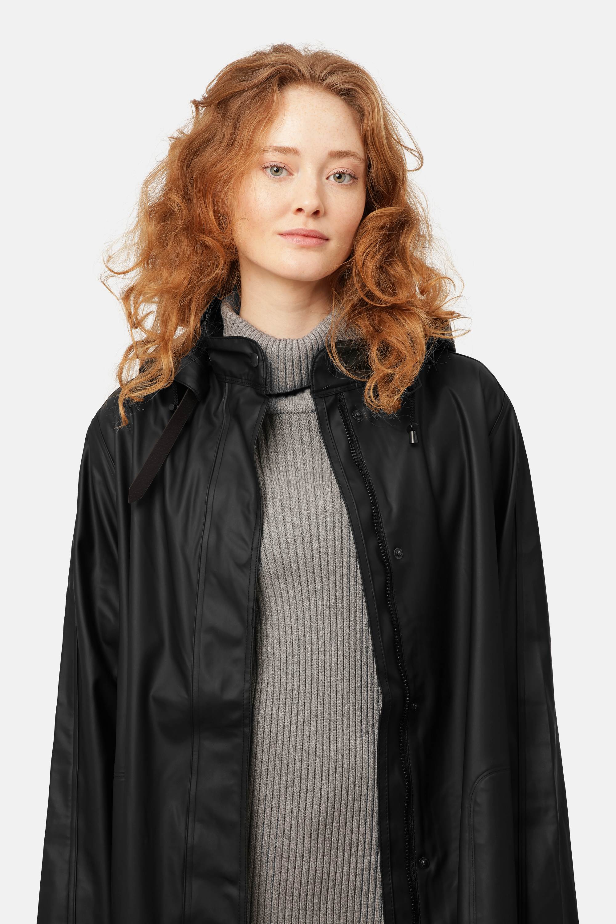 Light Raincoat - Black